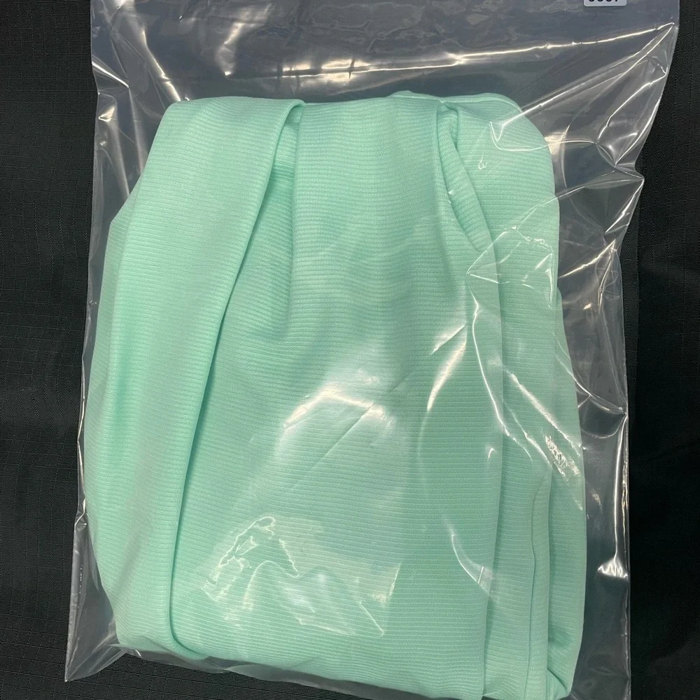 LuLaRoe Light Green Short Sleeve Top